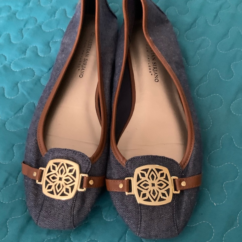 Christian Siriano Flats - Picture 11 of 12